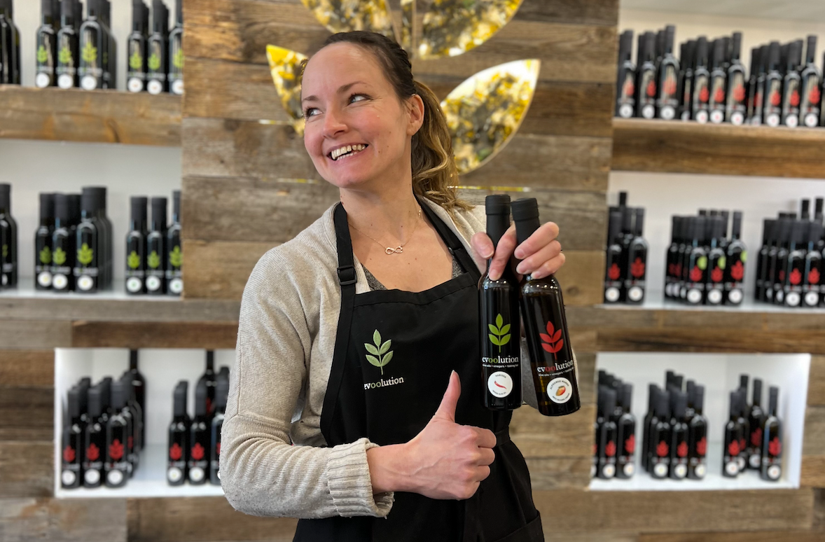 Harissa Olive Oil + Mango Balsamic Evoolution