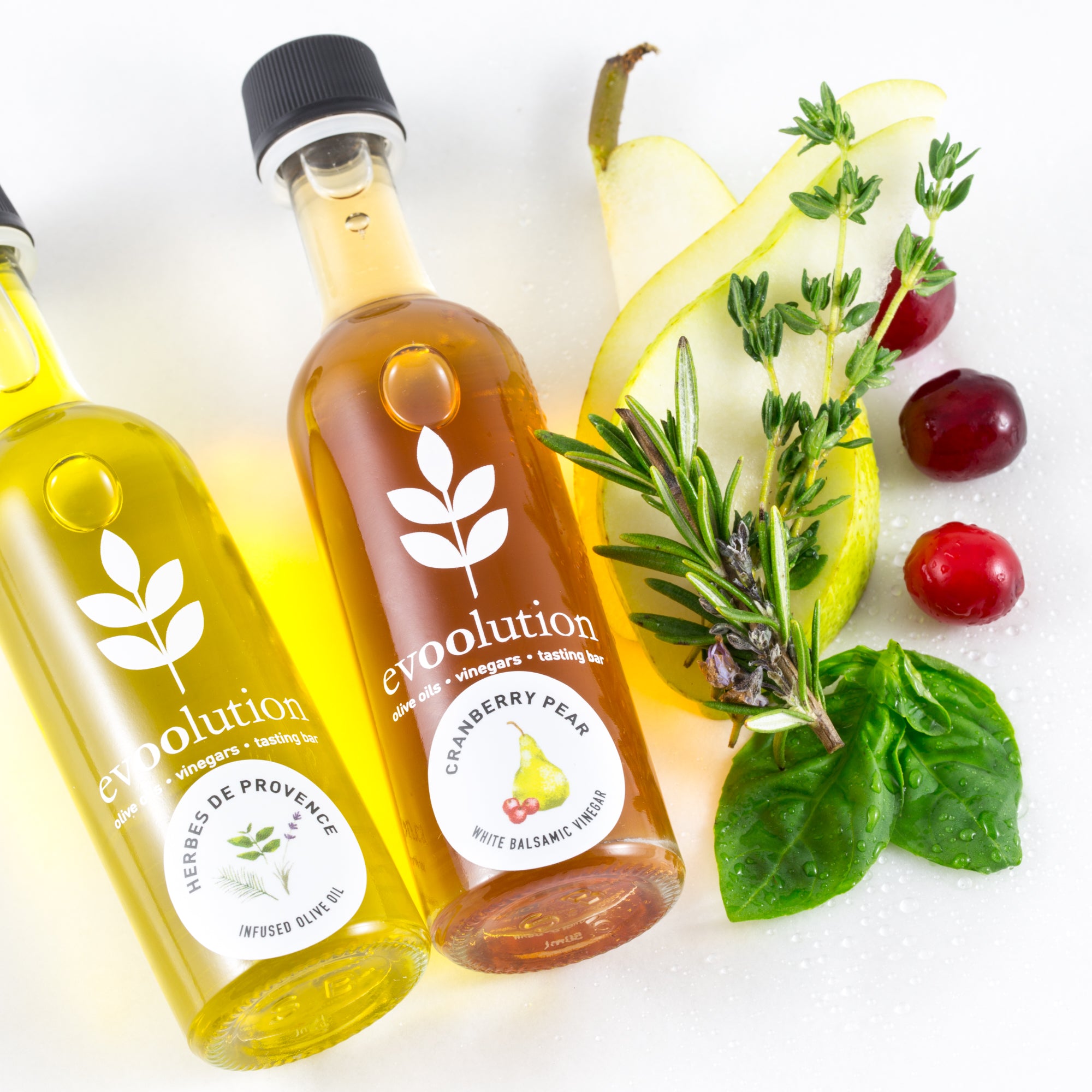 Herbes de Provence Olive Oil + Cranberry Pear Balsamic Evoolution
